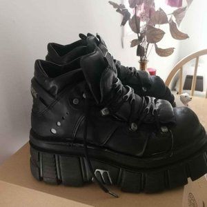 New Rocks Black Tower Size 42 M-106-S29 (Vegan)